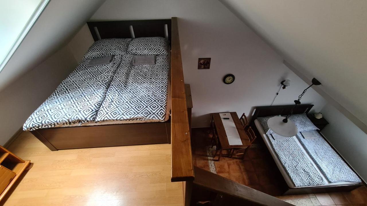 Gyulai Fuerdoe Apartman Екстериор снимка