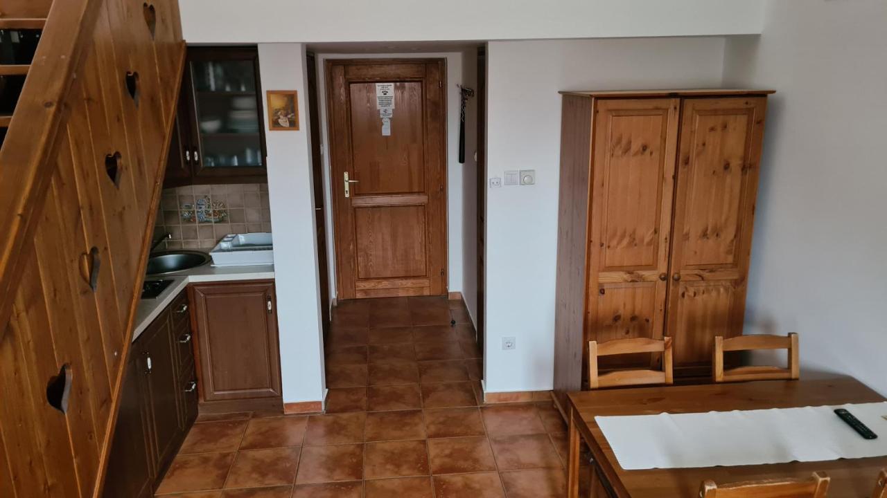 Gyulai Fuerdoe Apartman Екстериор снимка